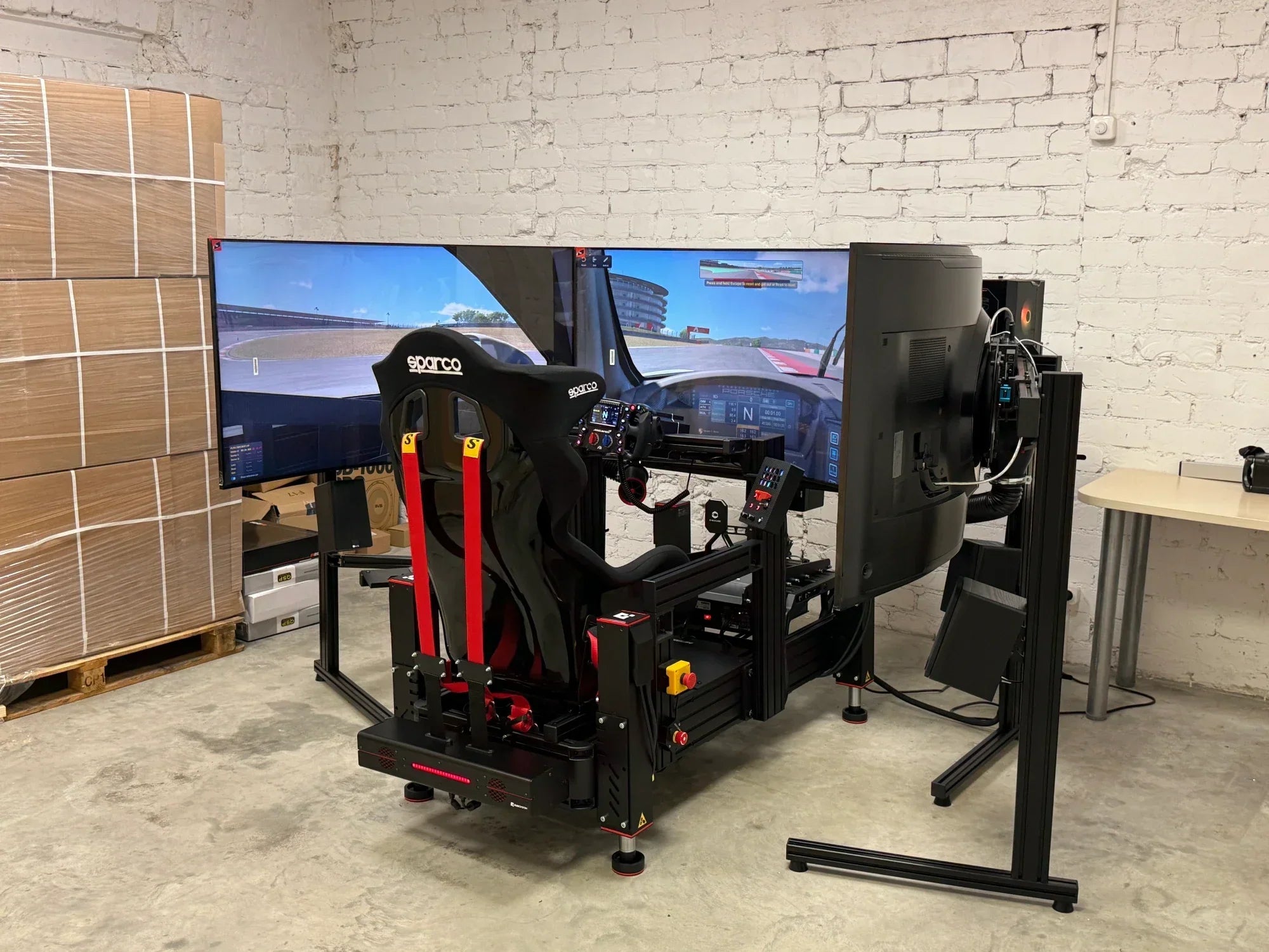 Kaip teisingai susireguliuoti monitorius Sim Racing rig'e